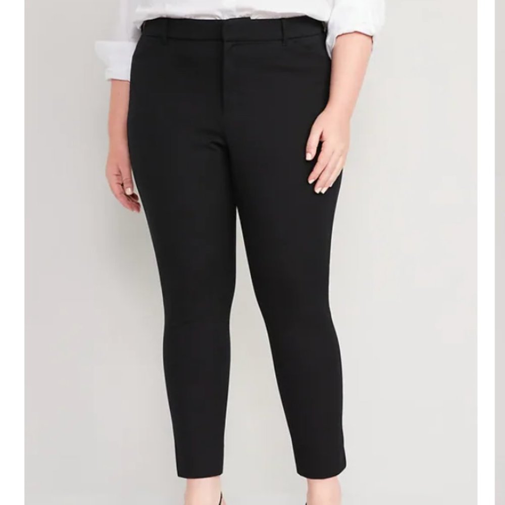 Old Navy Pixie Pants NWT